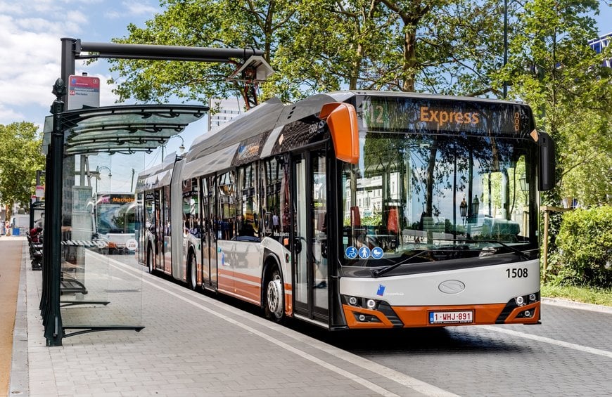SOLARIS CIERRA DOS CONTRATOS DE SUMINISTRO DE AUTOBUSES SOSTENIBLES PARA LAS CIUDADES DE BARCELONA Y DORTMUND